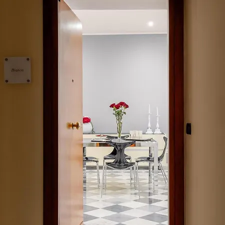 Colonne San Domenico Apartment *