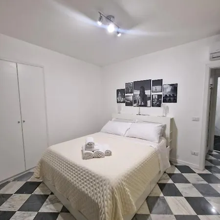 Colonne San Domenico Apartament *